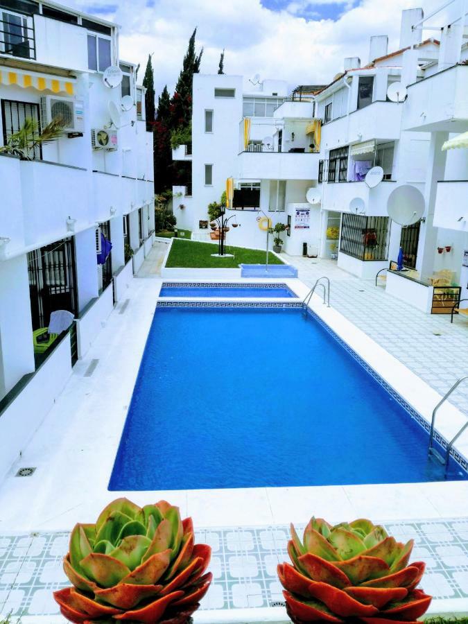 Apartamento Oasis Торремолінос Екстер'єр фото
